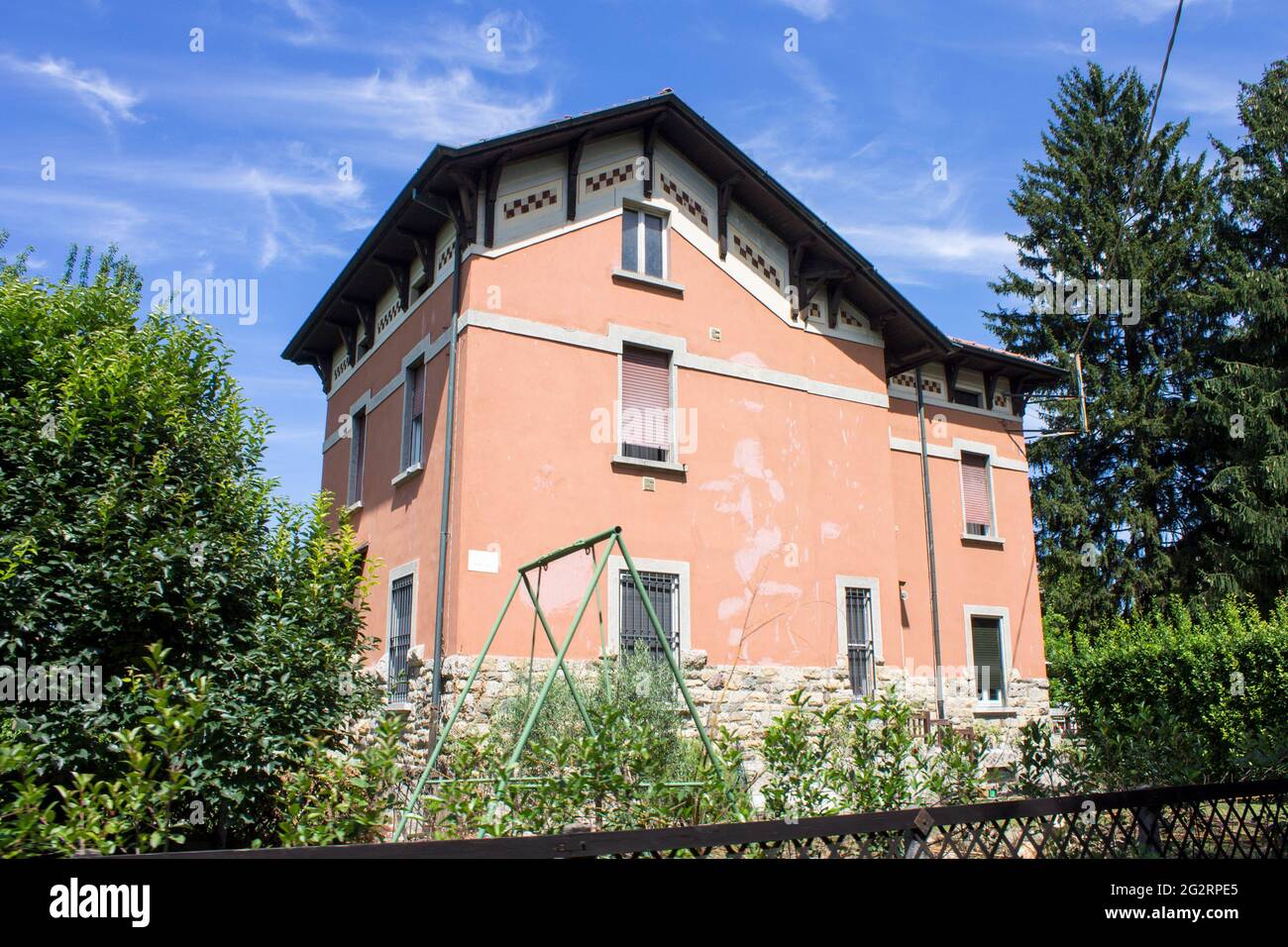 Crespi d'Adda, eine historische Siedlung in der Lombardei, Italien, ein großartiges Beispiel für die Firmenstädte des 19. Jahrhunderts in Europa. Weltkulturerbe Stockfoto