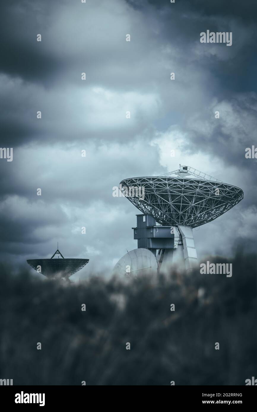 Satellitenschüsseln im Goonhilly, Großbritannien Stockfoto