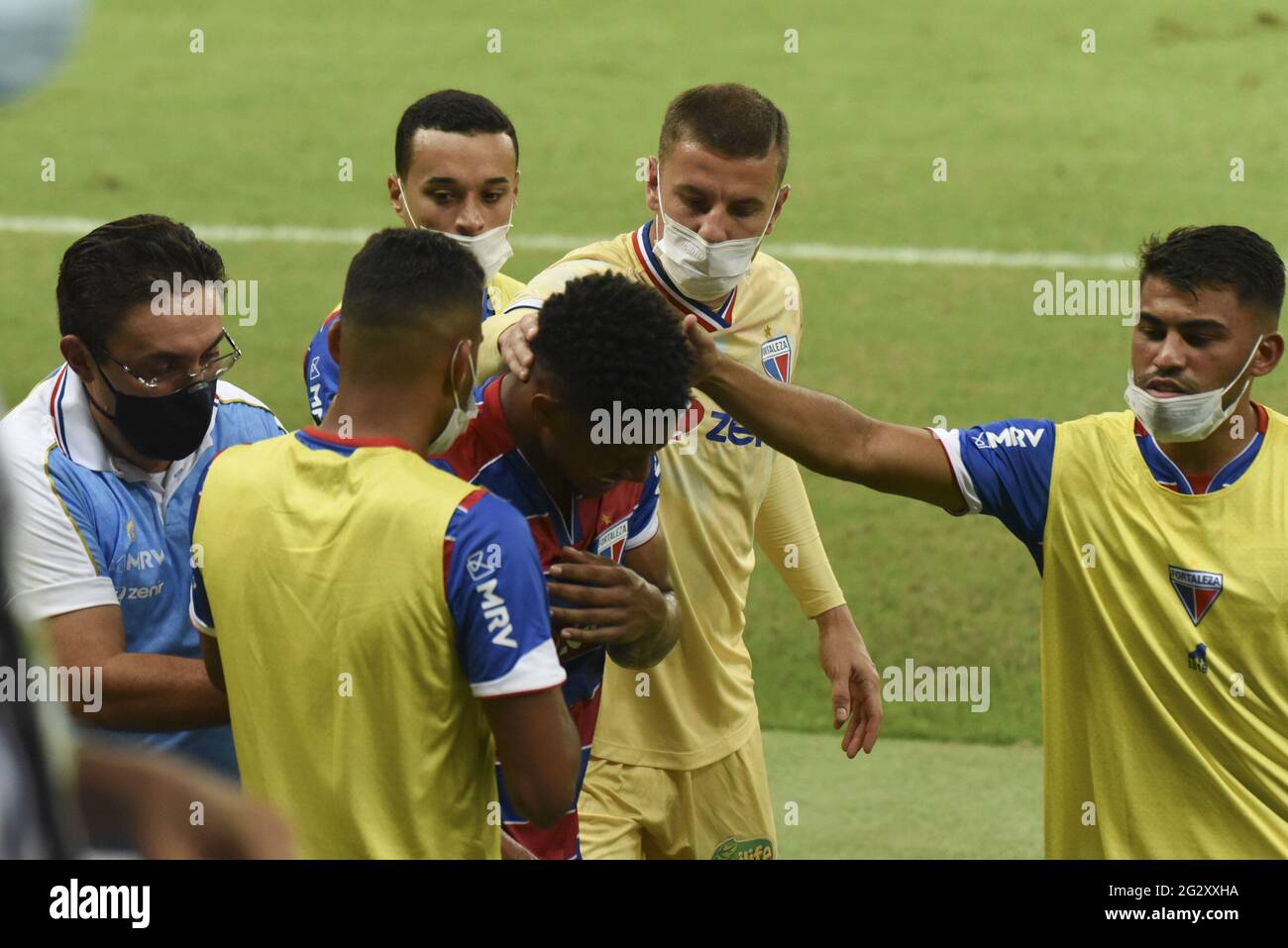 Fortaleza Brasilien Juni 2021 Jussa Sovre E Recebe Carinho Dos Colegas Durante Partida Entre Ceara Sc X Fortaleza Ec Partida Valida Da 3 10 Fase Jogo De Volta Da Copa Do Brasil