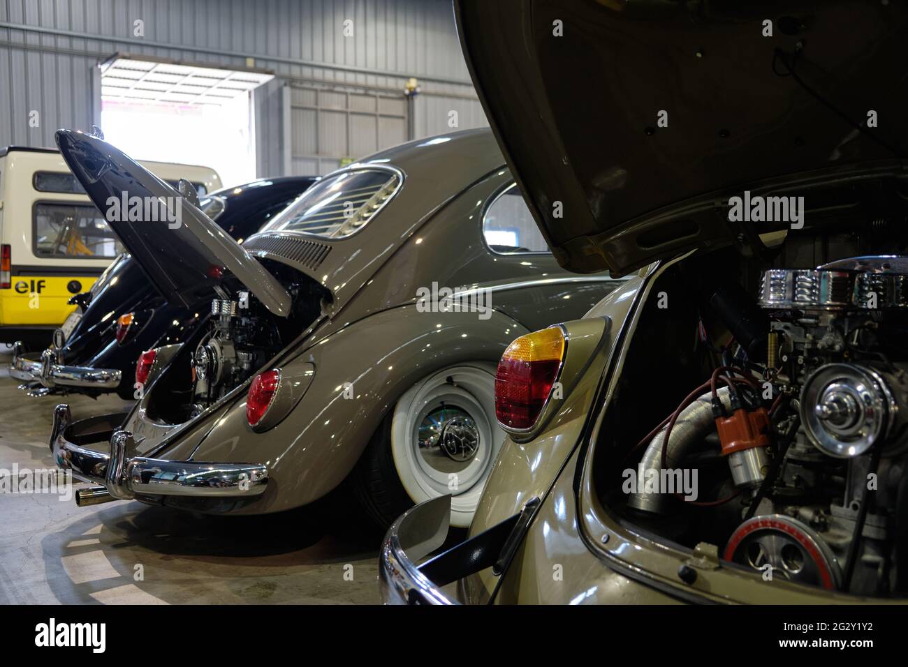 Volkswagen Beetle auf der Retro Malaga 2021, Andalusien, Spanien. Stockfoto