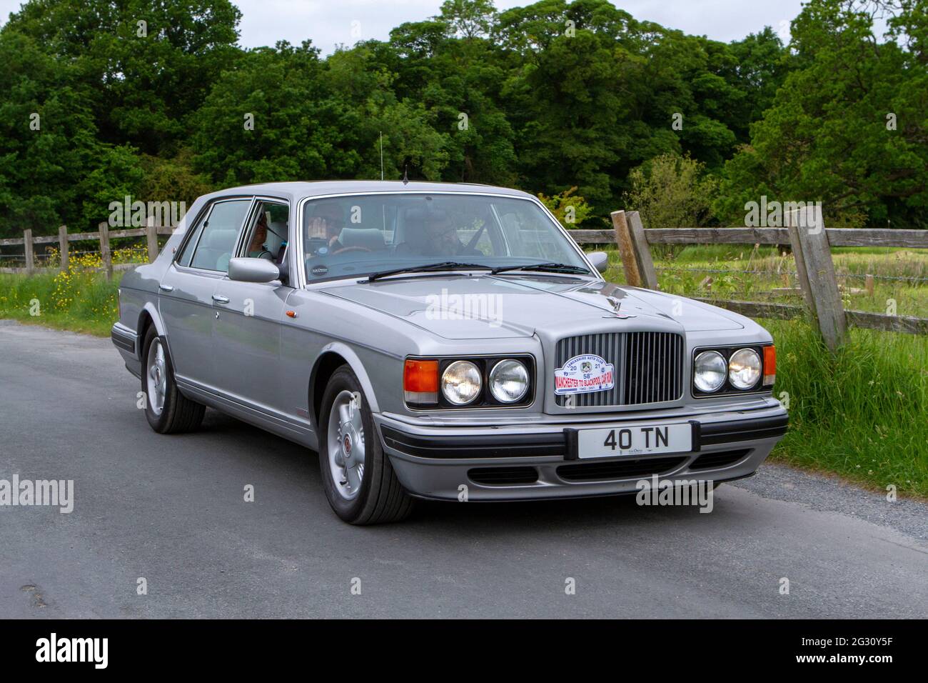 1997 90s Silver Bentley Turbo R Lwb; beim 58. Jährlichen Manchester to Blackpool Vintage & Classic Car Run ist die Veranstaltung eine ‘Touring Assembly’ Stockfoto