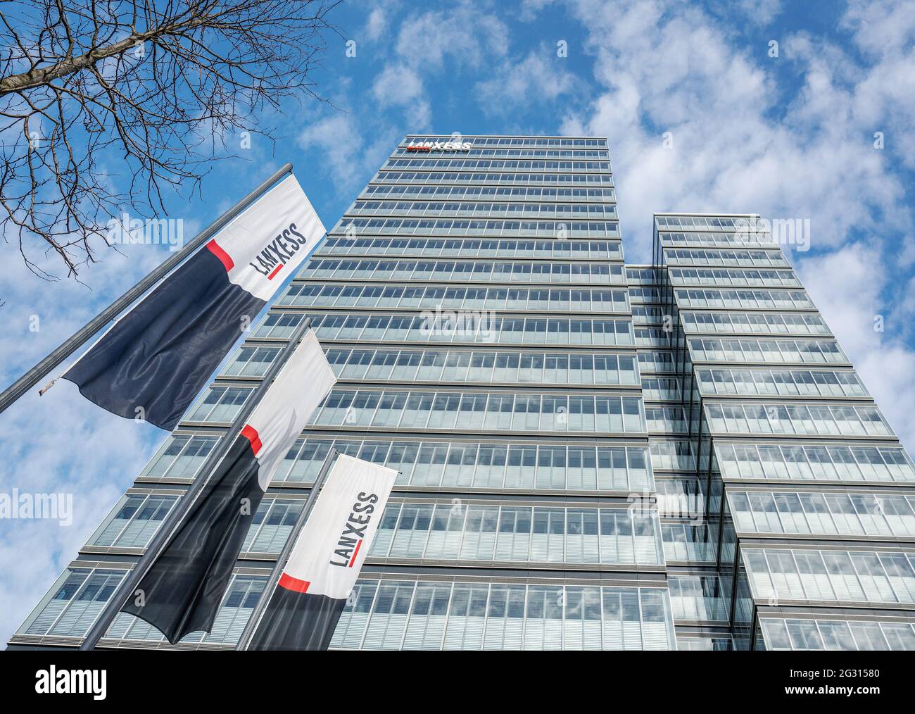 LANXESS Tower - Hauptsitz des deutschen Spezialchemie-Konzerns - Köln, Deutschland Stockfoto