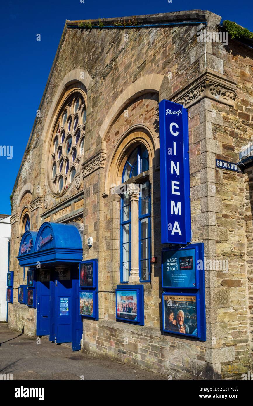 Phoenix Falmouth Cinema & Bar - Kino mit fünf Leinwänden in Falmouth Cornwall, Teil der Merlin Cinemas-Gruppe. 2009 von einer alten Bohrhalle umgebaut. Stockfoto