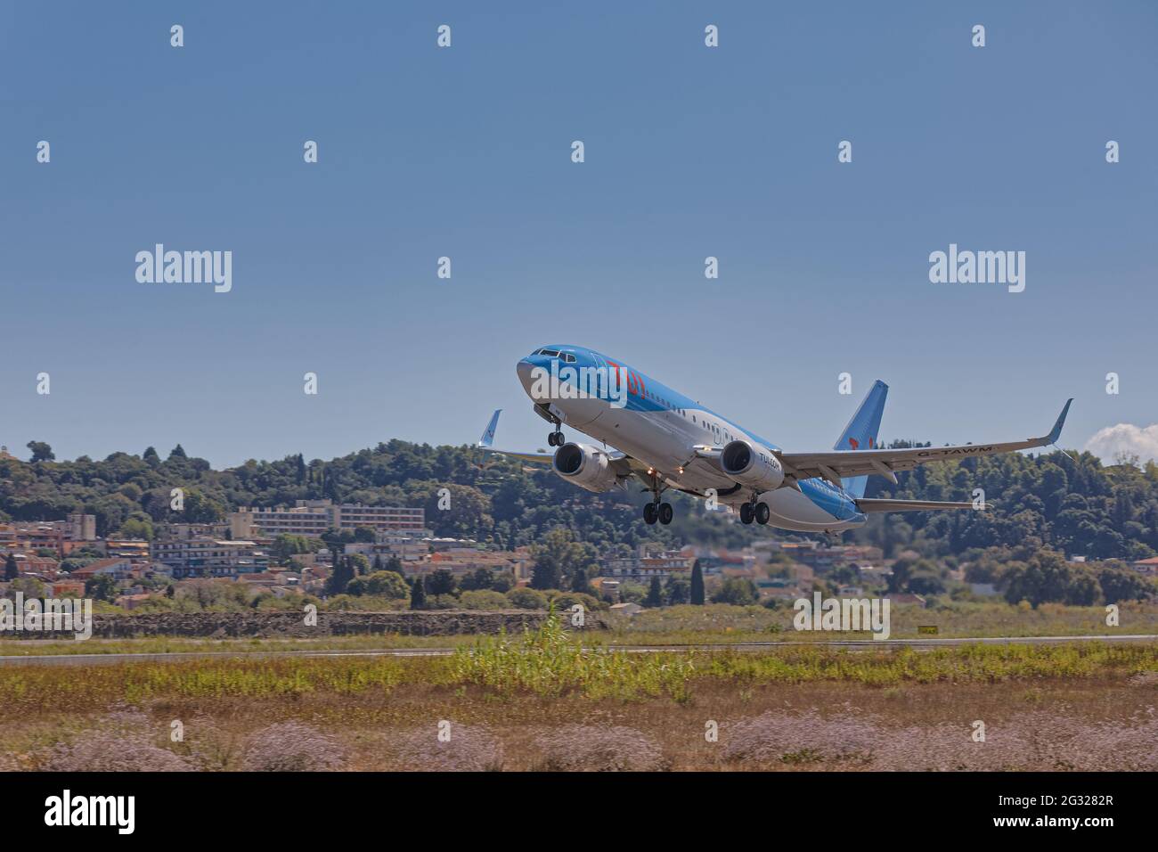 TUI Boeing 767-300 Start am internationalen Flughafen Korfu Stockfoto