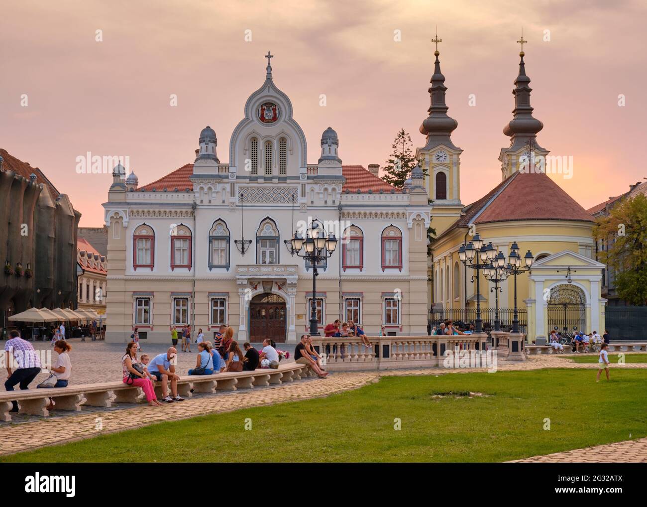 Der serbisch-orthodoxe Bischofspalast auf dem Union Square, Timisoara, Rumänien Stockfoto
