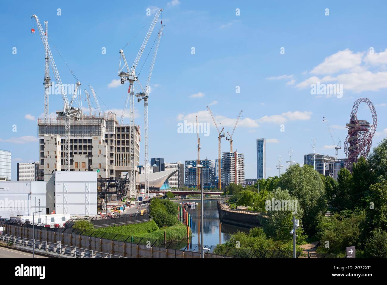 Neubau in Stratford, East London, Großbritannien, vom Queen Elizabeth Olympic Park aus gesehen Stockfoto