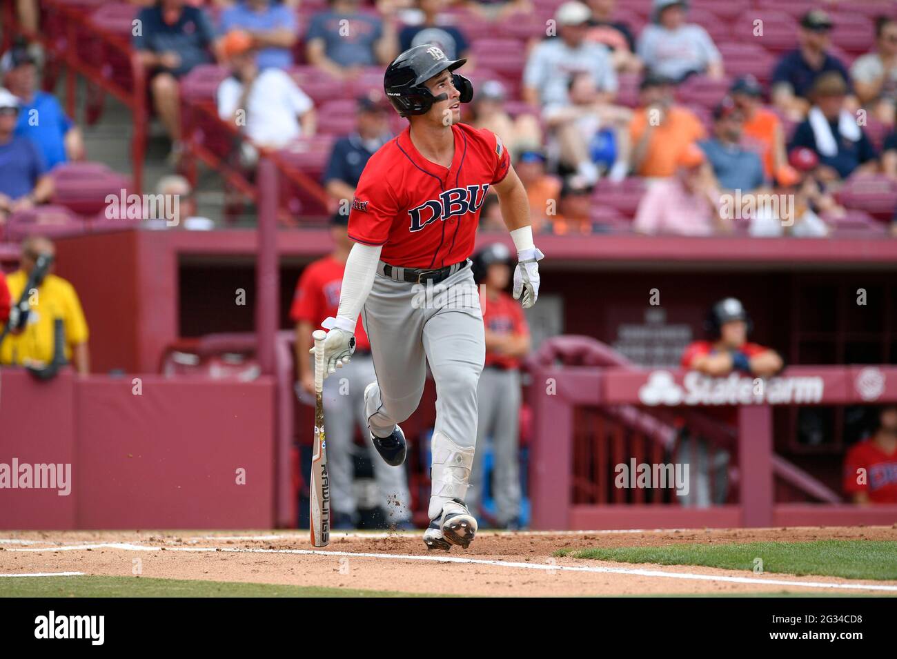 Columbia, South Carolina, USA. 13. Juni 2021. Während eines NCAA Super Regional Spiels zwischen den DBU Patriots und der University of Virginia Cavaliers in Columbia, South Carolina. (Obligatorische Gutschrift: Shane Roper/CSM). Kredit: csm/Alamy Live Nachrichten Stockfoto