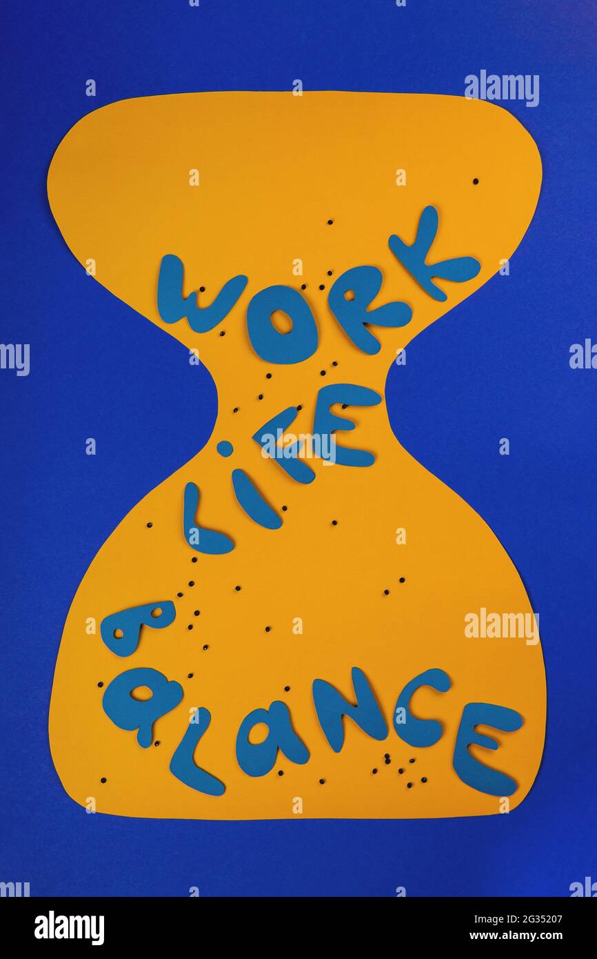 Work-Life-Balance-Konzept. Sanduhr. Zeitmanagement, um Stress zu vermeiden. Stockfoto