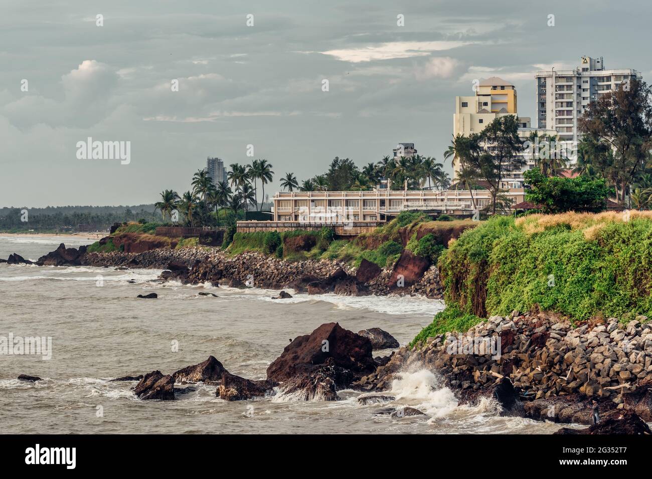 Wunderschöne tropische Landschaft vom Kannur Leuchtturm in Kerala, Indien Stockfoto