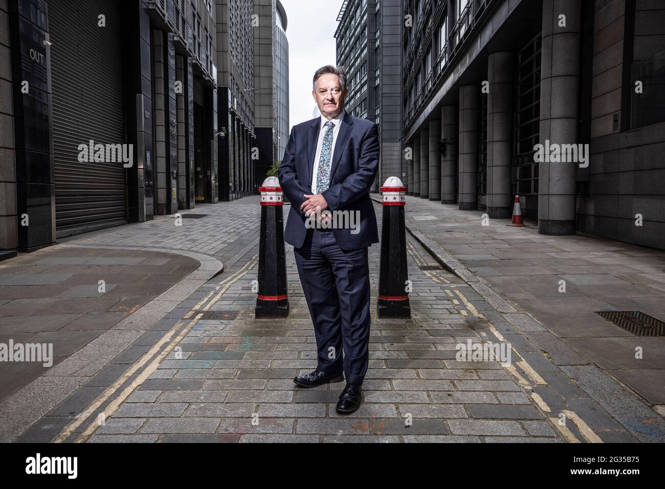 Simon McCoy, GB-Nachrichtenmoderator fotografiert hinter der Fleet Street, Central London, UK FOTO:JEFF GILBERT 11. Juni 2021 Stockfoto