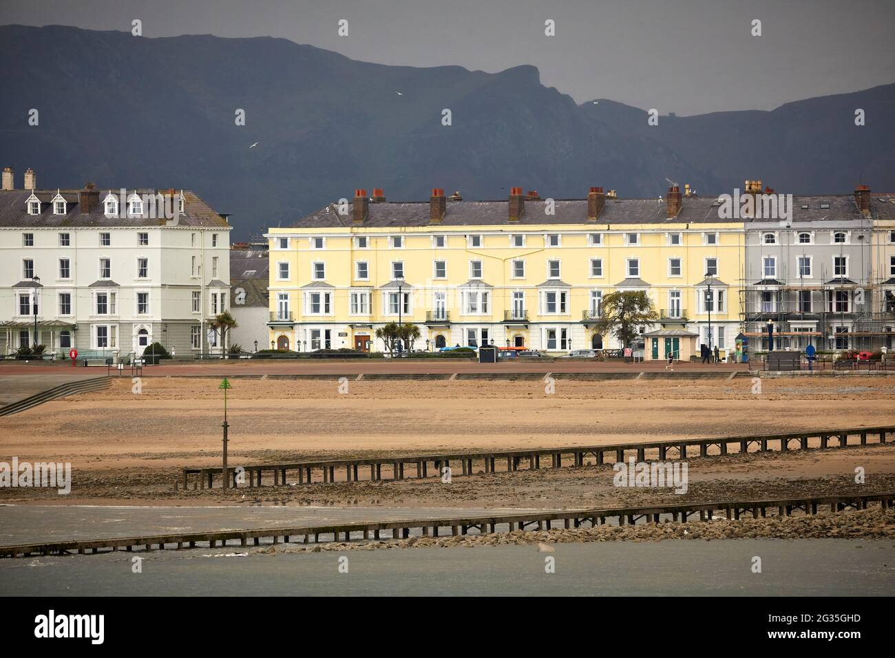 Küstenort Llandudno Nordwales georgianisches Strandpromenade Merrion Hotel Stockfoto