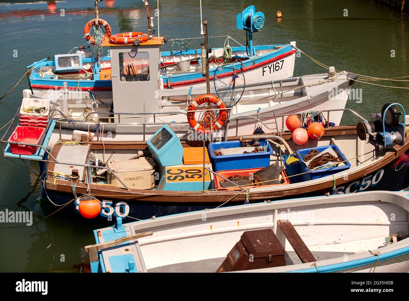 Cornish Touristenziel Porthleven, Cornwall, England, südlichster Hafen in Großbritannien, abgebildet der Hafen Stockfoto