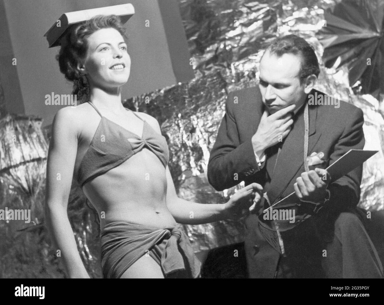 Menschen, Frauen, Schönheitswettbewerber, Miss Deutschland, zukünftige Gewinnerin Inge Löwenstein, halbe Länge, ZUSÄTZLICHE RECHTEKLÄRUNG-INFO-NICHT-VERFÜGBAR Stockfoto