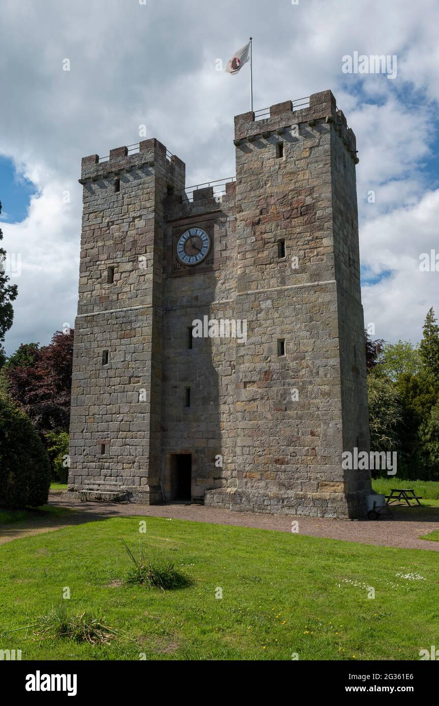 Preston Tower ist ein pele-Turm aus dem 14. Jahrhundert in Preston, Northumberland, England Stockfoto