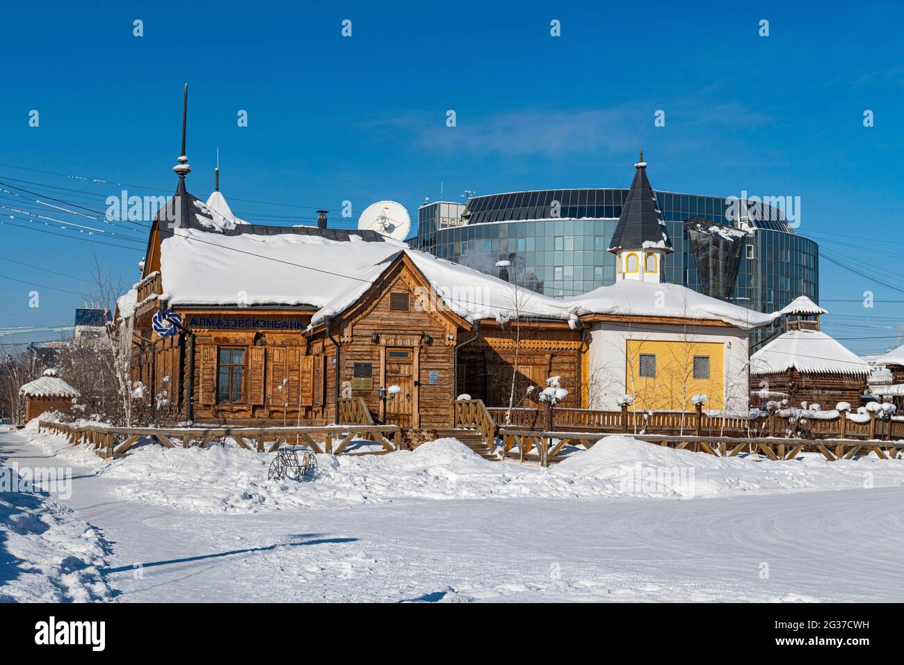 Altes Holzhaus, Jakutsk, Republik Sacha, Russland Stockfoto