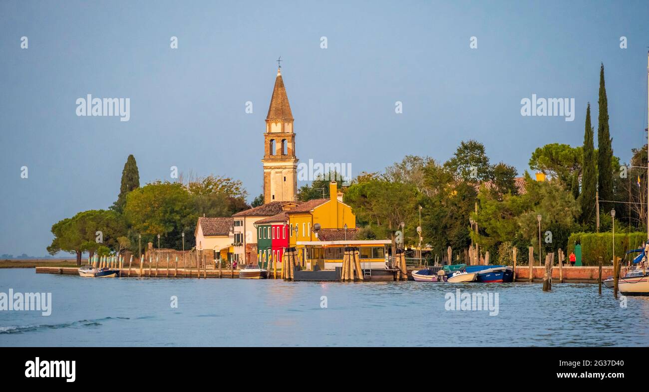 Kirche San Michele Arcangelo, Insel Burano, Venedig, Venetien, Italien Stockfoto