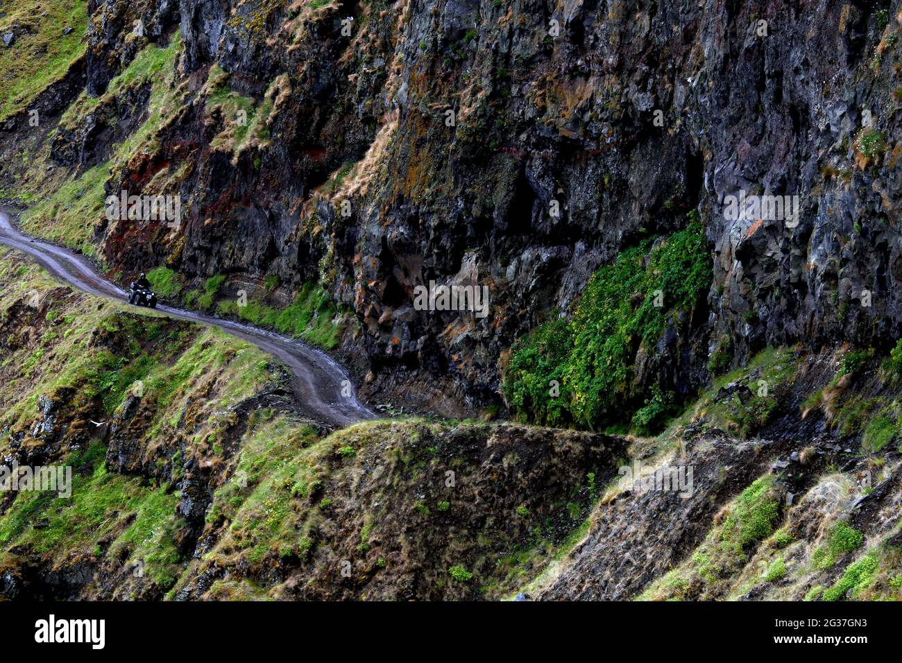 Cliff, Track, ATV, Yamaha Grizzly, Quad, Svalvogaleio, Vestfiroir, Westfjorde, Nordwestisland, Island Stockfoto