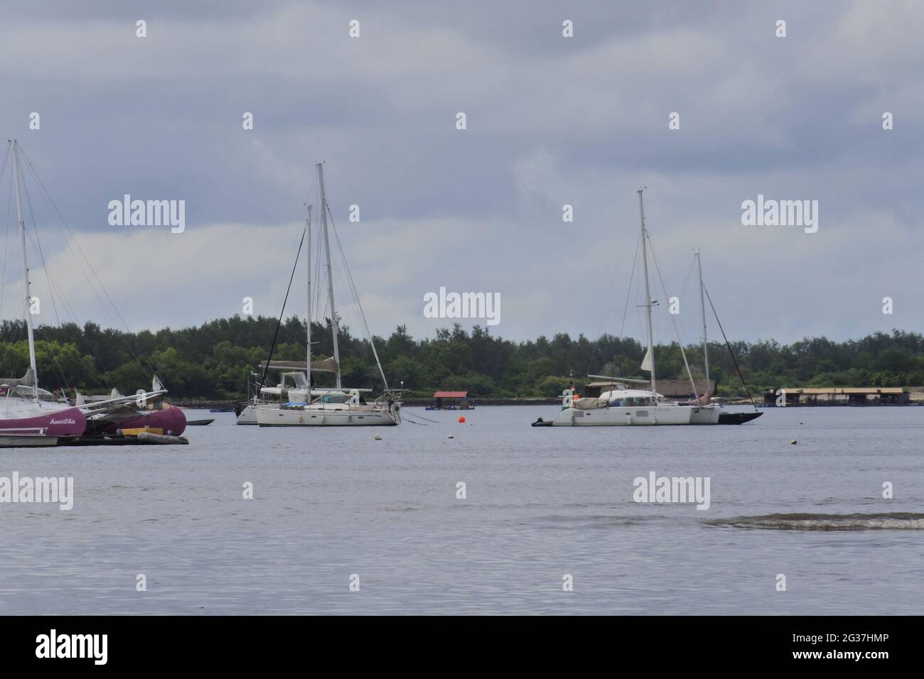 DENPASAR, INDONESIEN - 27. Januar 2021: Die Schönheit und die Einrichtungen des Traumstrands in sanur, Bali, 12. Februar 2021 Stockfoto