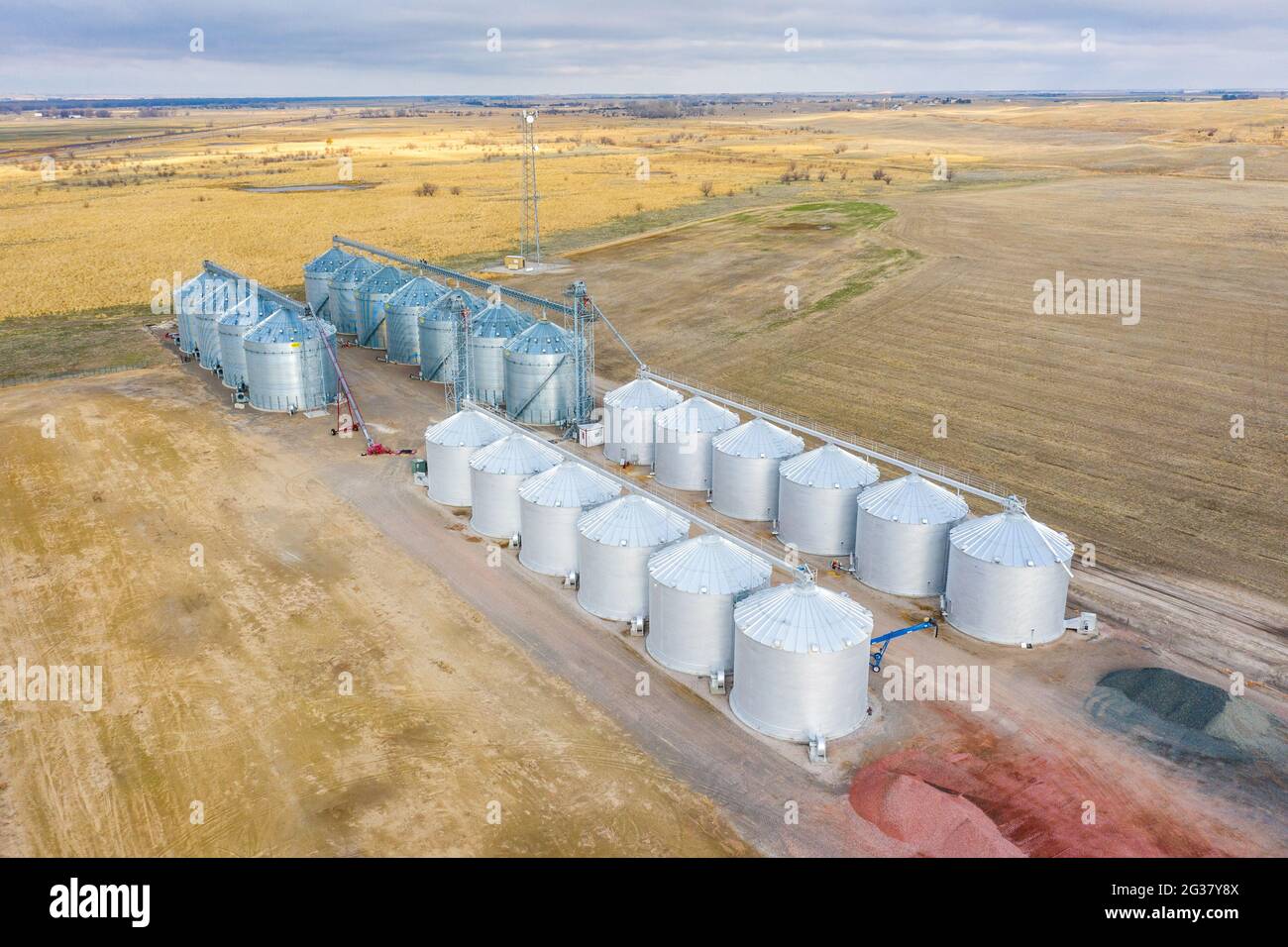 Maislager, Getreidebehälter aus Wellstahl, Göteborg, Nebraska Stockfoto