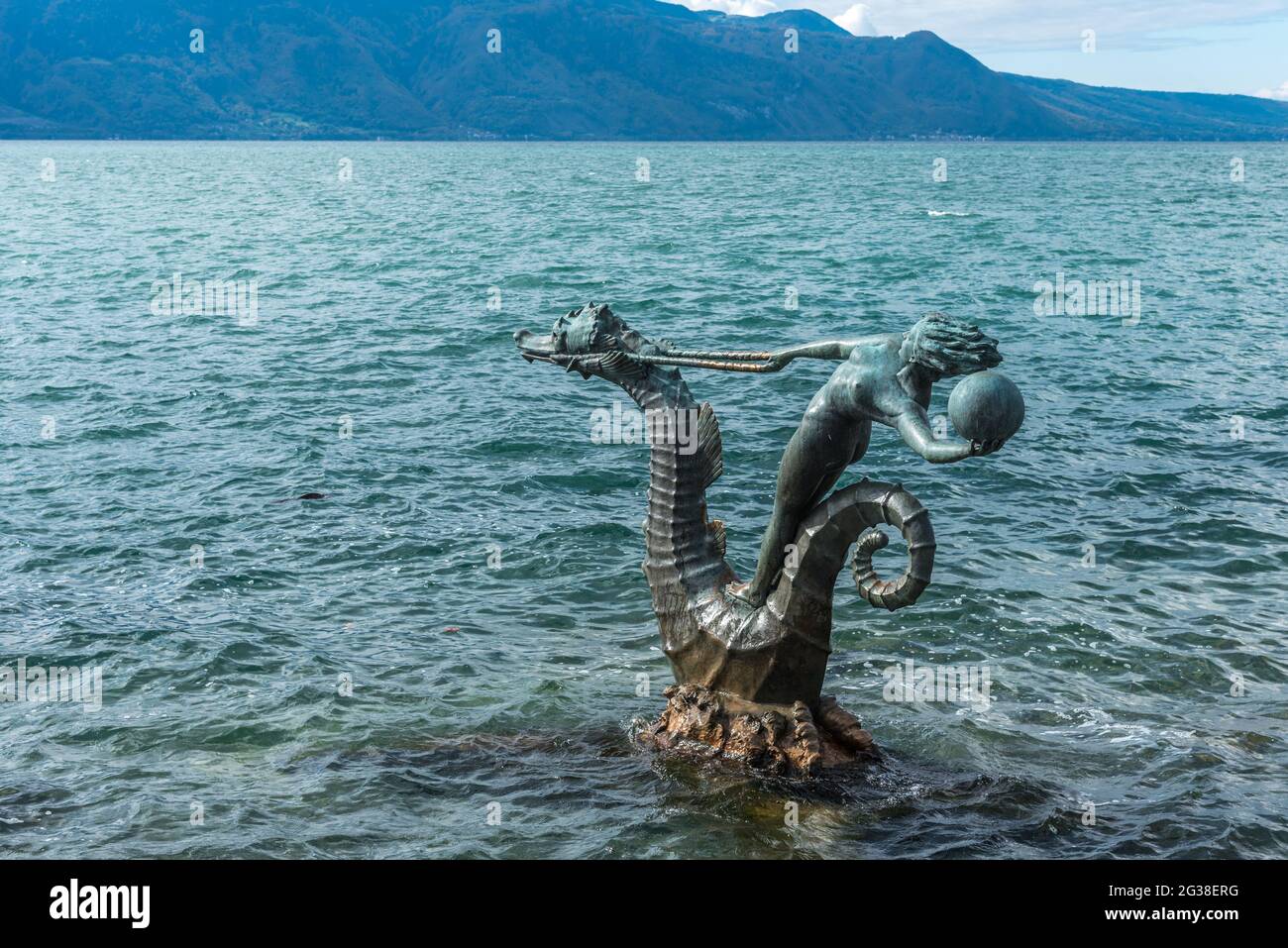 Vevey, Schweiz - 11. Oktober 2020: Skulptur Von Edouard-Marcel Sandoz In Vevey, Genfersee, Schweiz Stockfoto