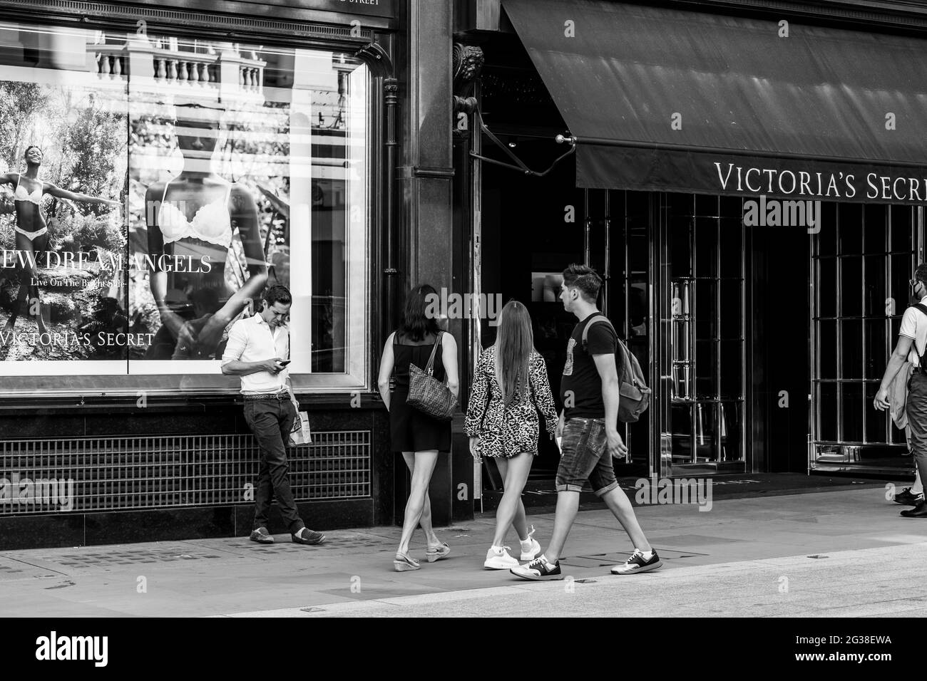 London Oxford Street Bond Street leicester Square Stockfoto