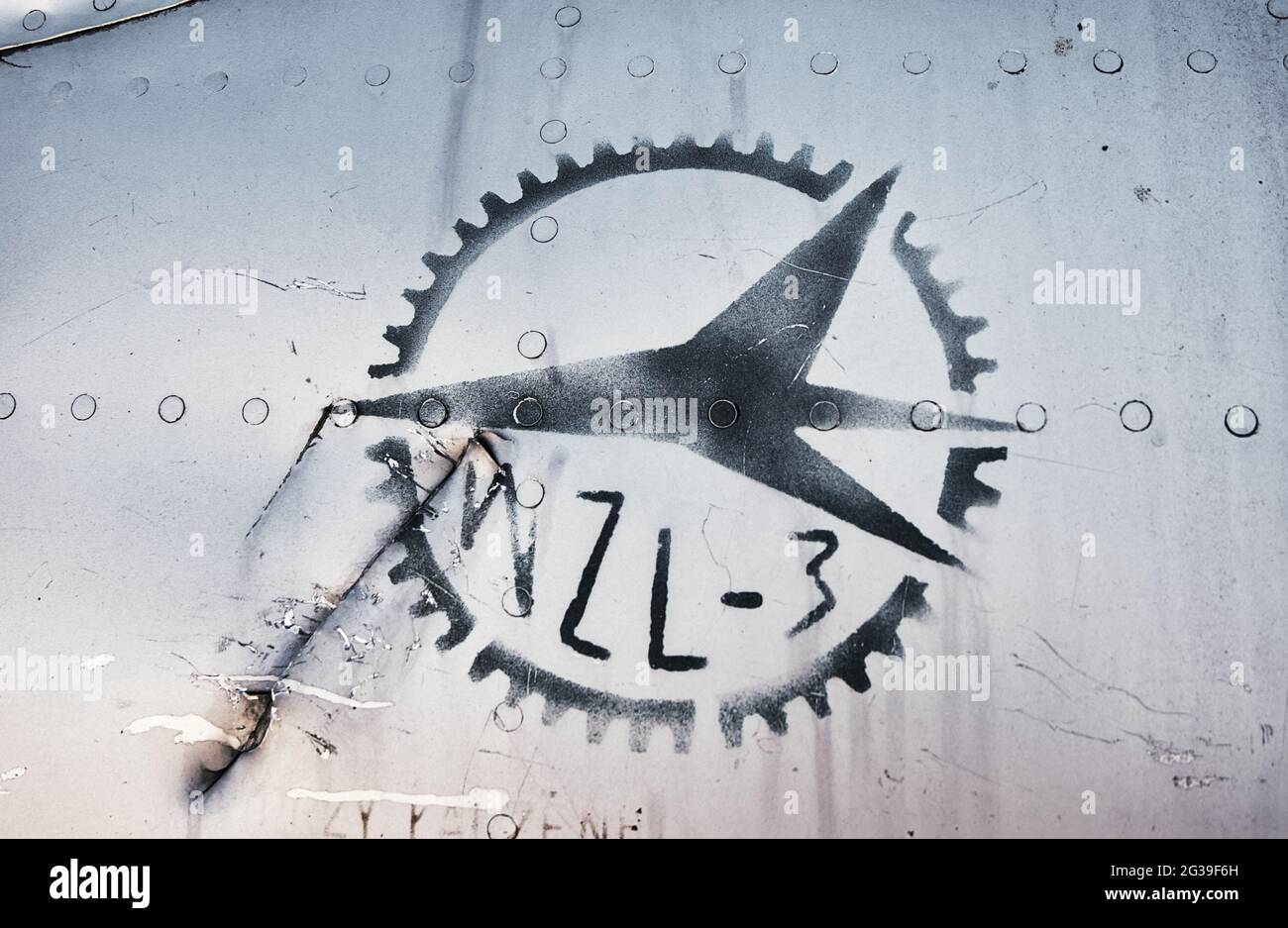 Logo des Militärflugwerks Nr. 3 WZL Nr. 3 in Dęblin Stockfoto