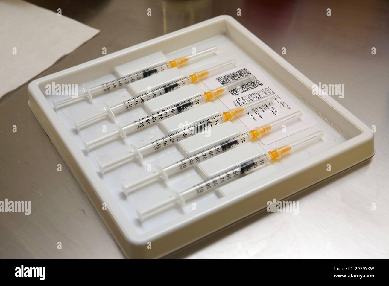 Pfizer, BioNTech, vakcína, očkovací látka, covid, Covid-19, SARS-CoV-2, očkování, vakcinace, Ochrana, Imunita, pandemie, Epidemiie, vir, Virus, Karante Stockfoto