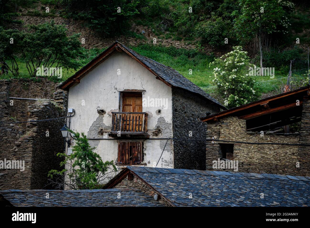 Pfarrhaus des Dorfes Norís, in dem der Dichter Jacint Verdaguer auf seiner Reise durch die Pyrenäen untergebracht war (Pallars Sobirà, Katalonien, Spanien) Stockfoto