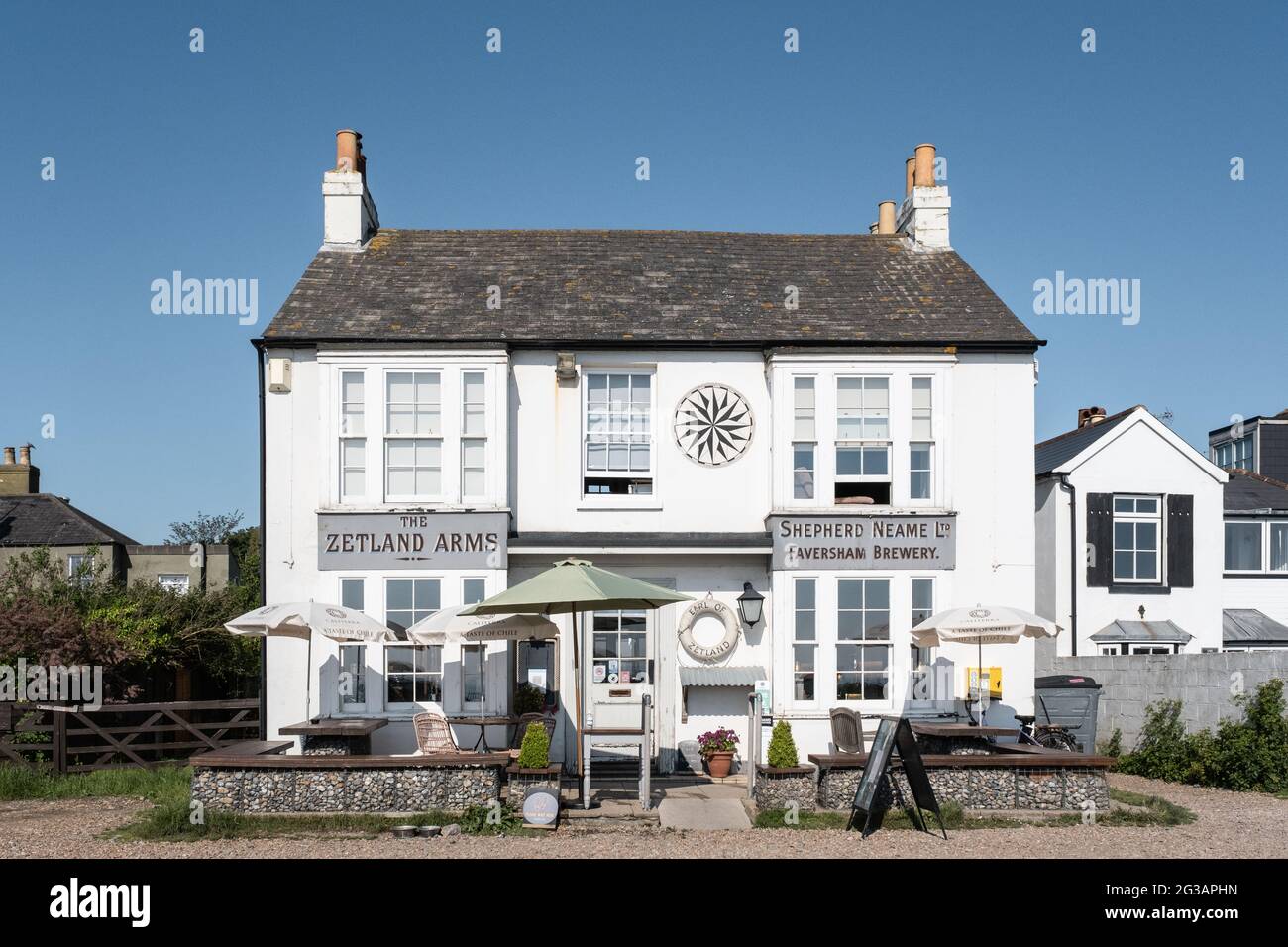 The Zetland Arms Pub, Kingsdoen Beach, Deal, Kent, Großbritannien Stockfoto