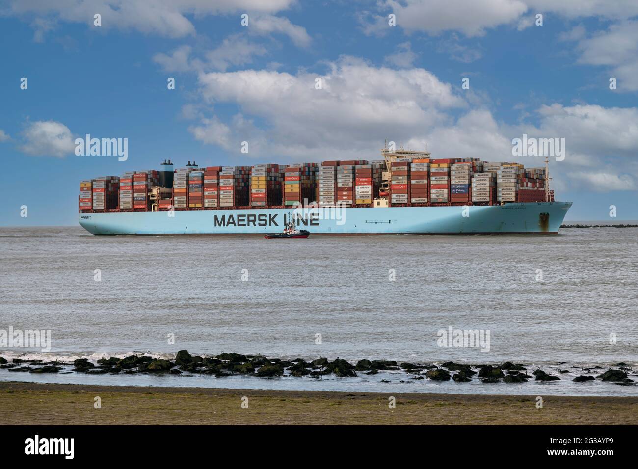 Rotterdam,Holland,01-märz-2020:das Containerschiff '''Maersk Salalah''' am Eingang des Hafens Le maasvlakte nach rotterdam Stockfoto