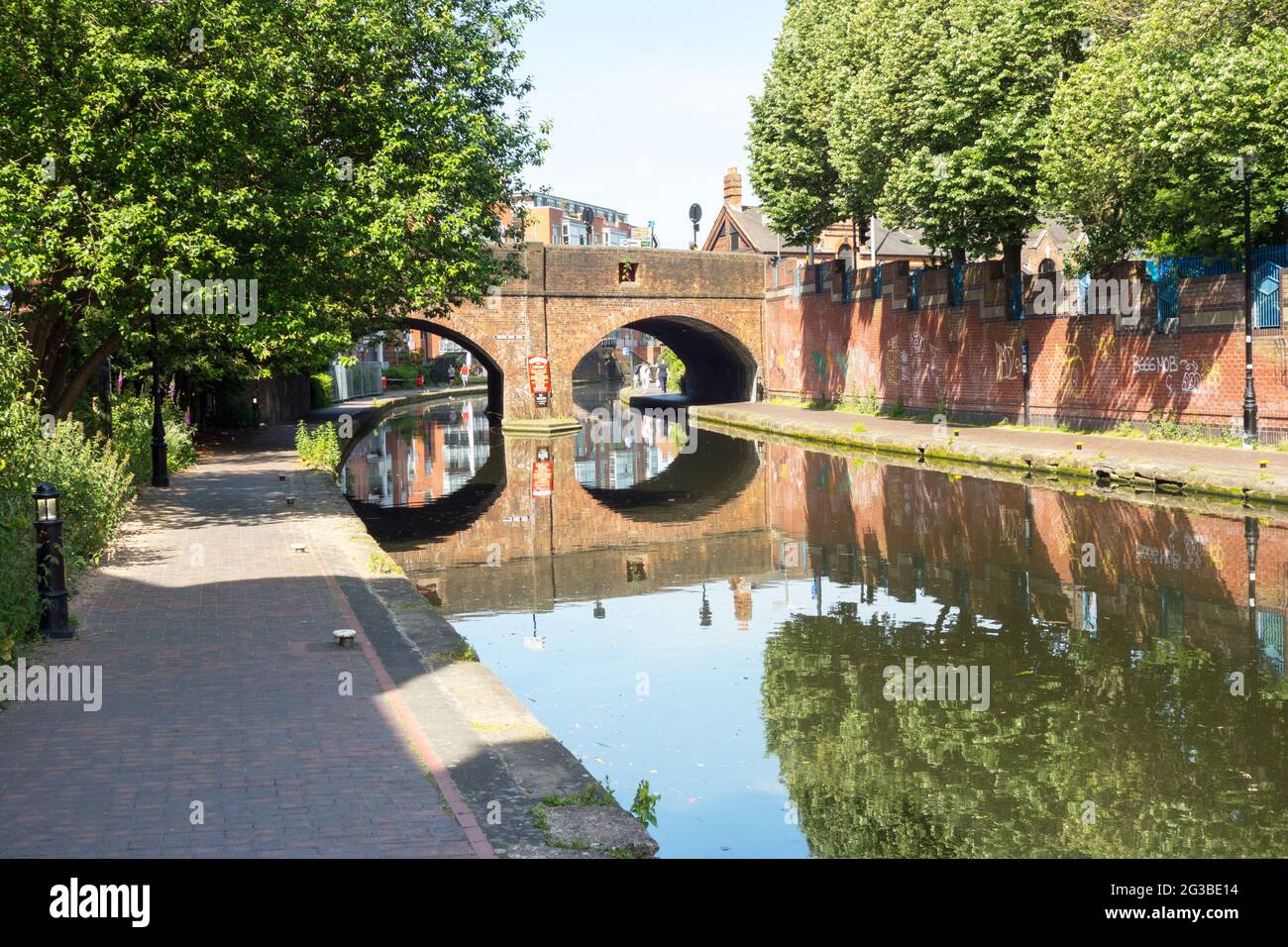 Sheepcote Street doppelte gewölbte Kanalbrücke im Zentrum von Birmingham UK Stockfoto