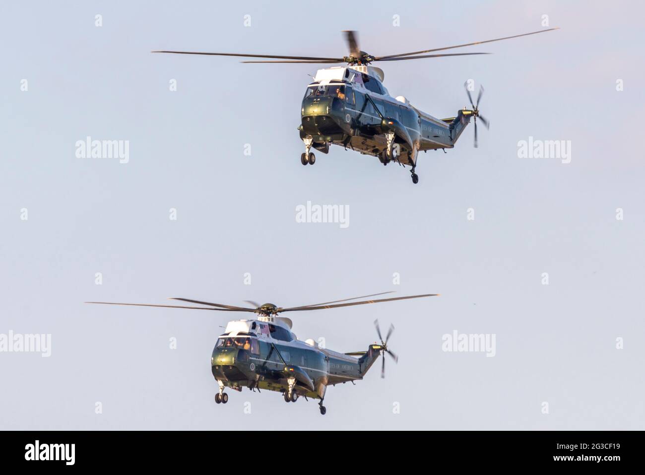 Sikorsky VH-3D Helikopter Paar Marine Helicopter Squadron One (HMX-1) „Nighthawks“ für den Besuch von US-Präsident Joe Biden in London Stockfoto