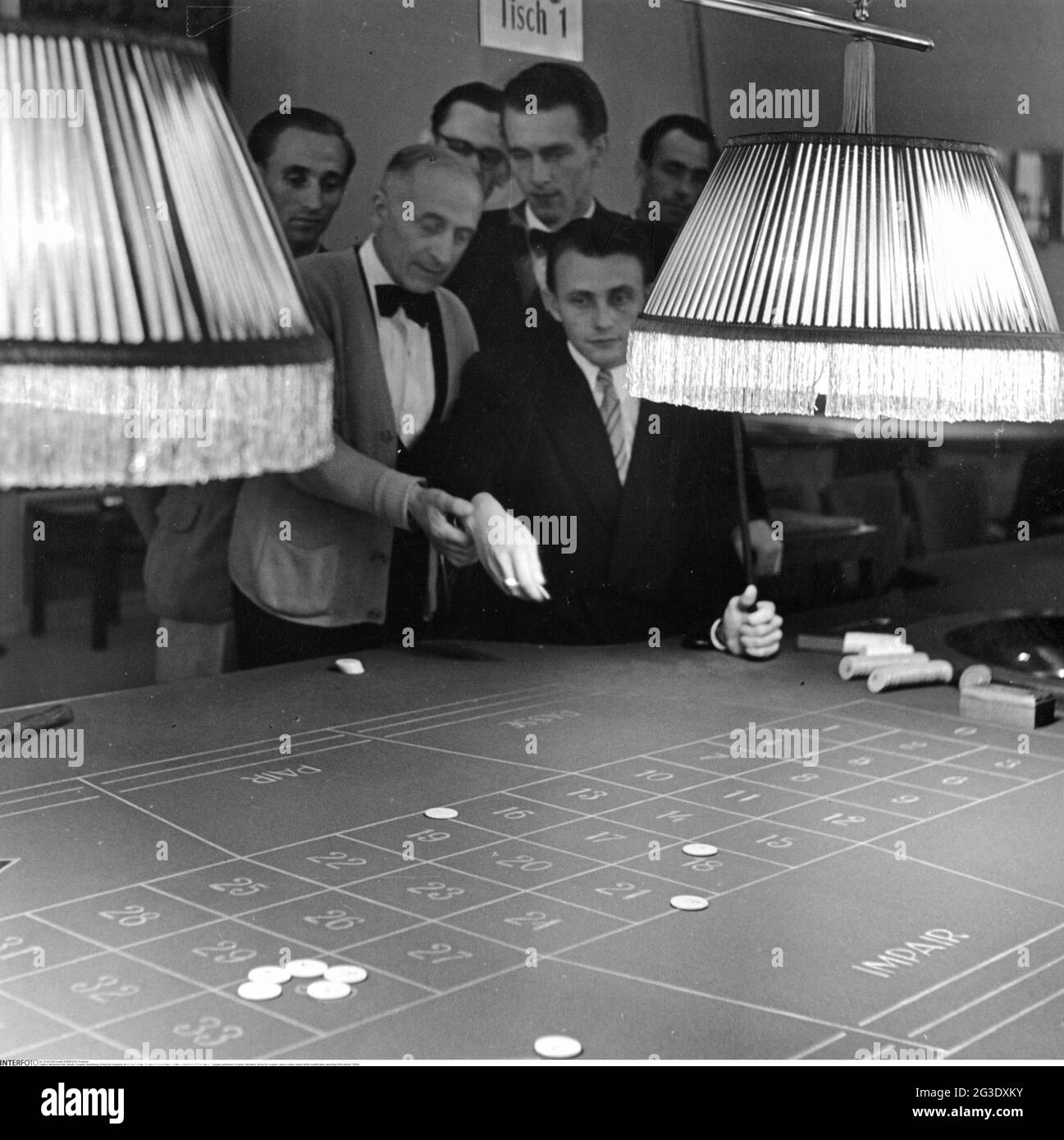 Menschen, Beruf, Croupier, Bildung, Schule für Croupier, CASINO LINDAU, ZUSÄTZLICHE-RIGHTS-CLEARANCE-INFO-NOT-AVAILABLE Stockfoto