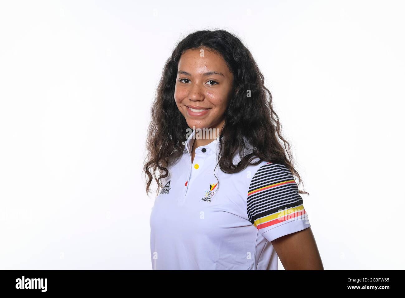 Die belgische Turnerin Jutta Verkest posiert für den Fotografen bei