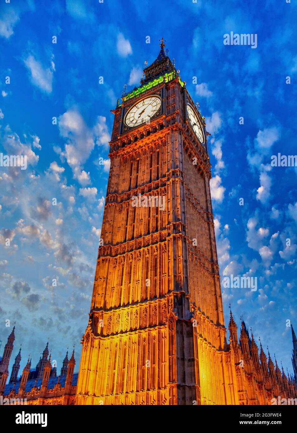 Der Big Ben mit wunderbaren Himmelsfarben - London Stockfoto