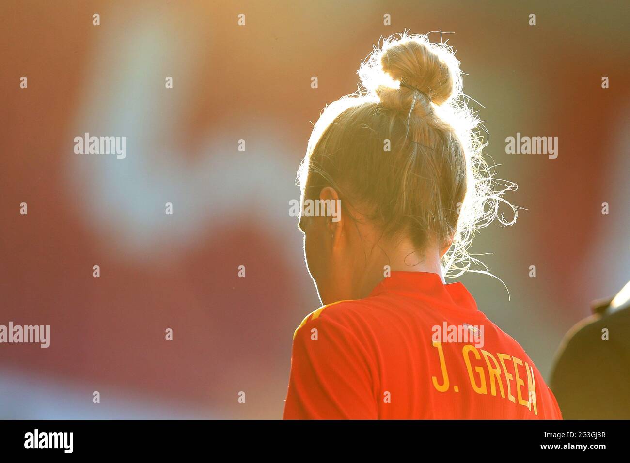 Llanelli, Großbritannien. Juni 2021. Josie Green von Wales Frauen sieht auf. Women's international Football Friendly, Wales V Scotland at the Parc y Scarlets Stadium in Llanelli, South Wales on Tuesday 15th June 2021. PIC by Andrew Orchard/Andrew Orchard Sports Photography/Alamy Live News Credit: Andrew Orchard Sports Photography/Alamy Live News Stockfoto