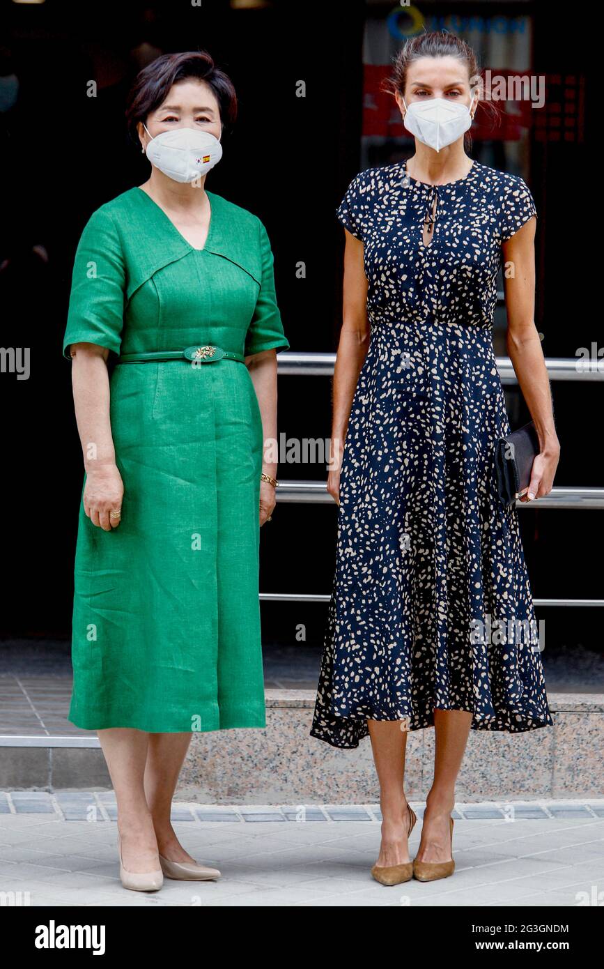 Königin Letizia von Spanien und Kim Jung-sook Besuch der ONCE Foundation am 16. Juni 2021 in Madrid, Spanien. Foto von Archie Andrews/ABACAPRESS.COM Stockfoto