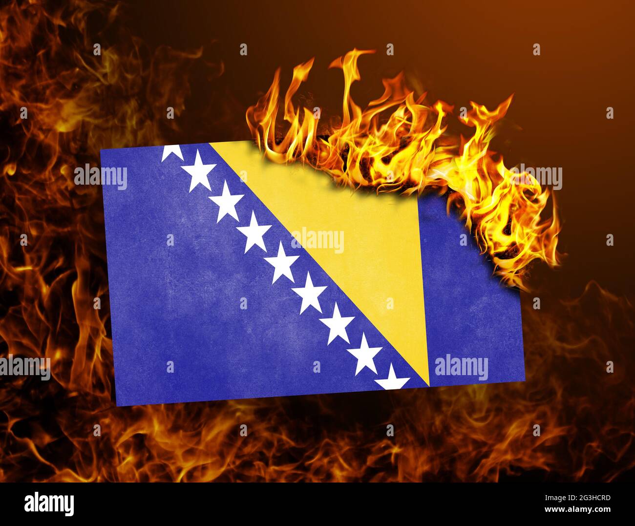 Flaggen brennen - Bosnien und Herzegowina Stockfoto