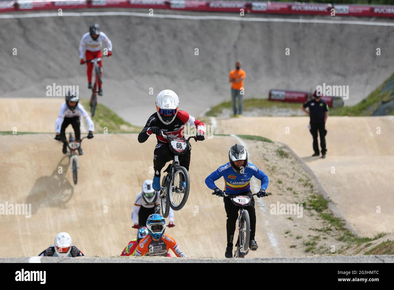 James PALMER aus Kanada (66) tritt am 8. Mai 2021 in Verona, Italien, bei der UCI BMX Supercross Weltcuprunde 1 in der BMX Olympic Arena an Stockfoto