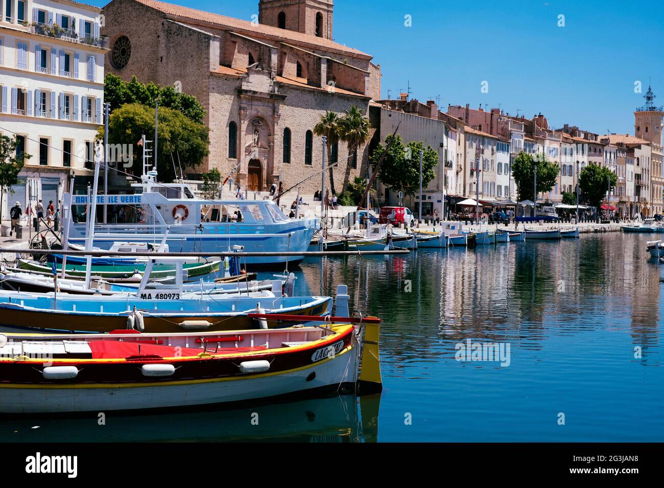 Boote im Hafen von La Ciotat, Südfrankreich Stockfoto