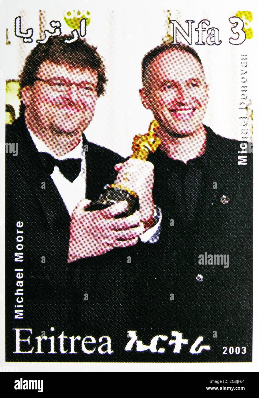 MOSKAU, RUSSLAND - 17. APRIL 2021: Briefmarke in Cinderellas zeigt Michael Moore und Michael Donovan, Eritrea Serie, um 2003 Stockfoto