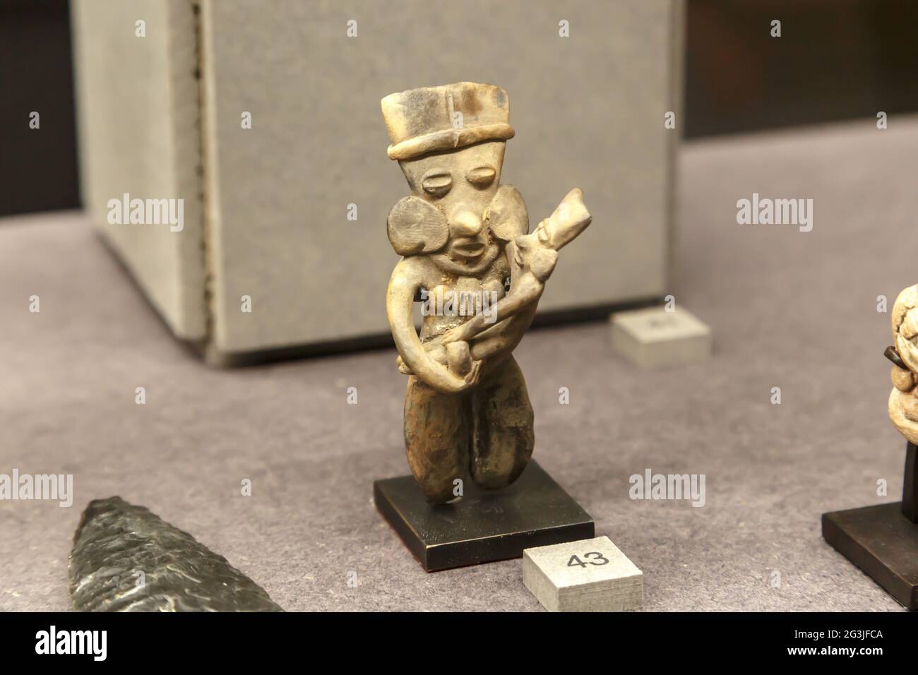 Ansicht „Olmec Figurine“ Stockfoto