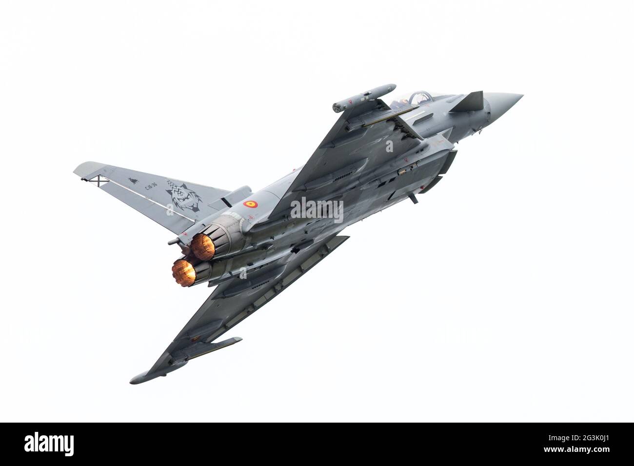 LEEUWARDEN, Niederlande - Juni 10: Spanisch Air Force Eurofighter Typhoon fliegen während der niederländischen Luftwaffe Open House. Juni Stockfoto