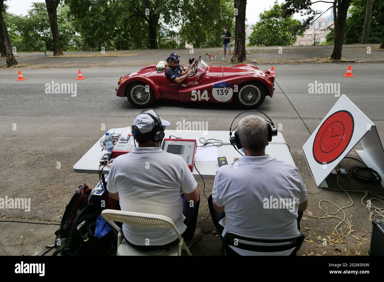 1000 Meilen, jährliches Rennen von Retro-Oldtimer. Erste Sonderetappe in Brescia. Stockfoto