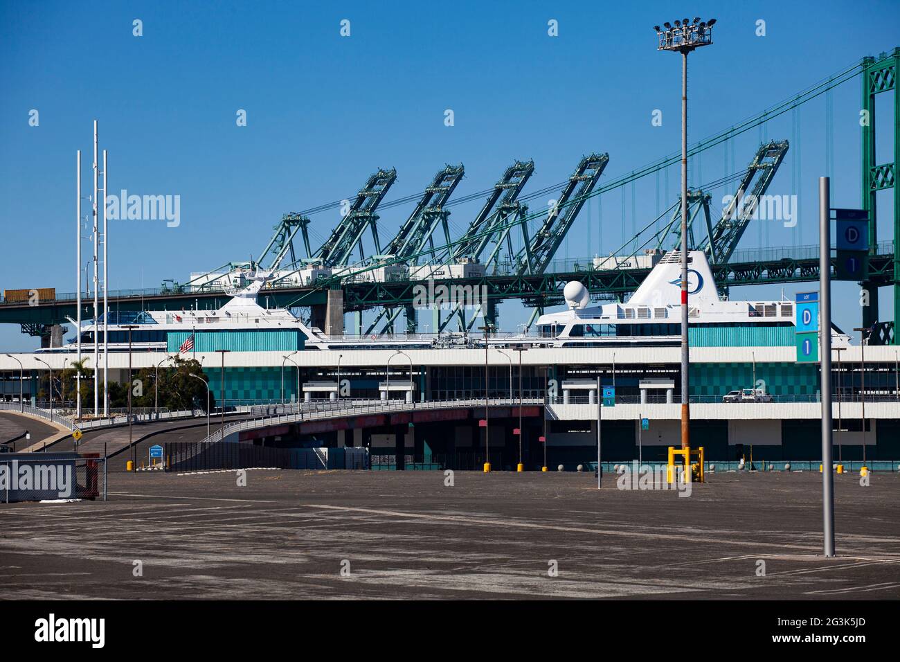 San Pedro Cruse Schiff- und Container-Terminal Stockfoto