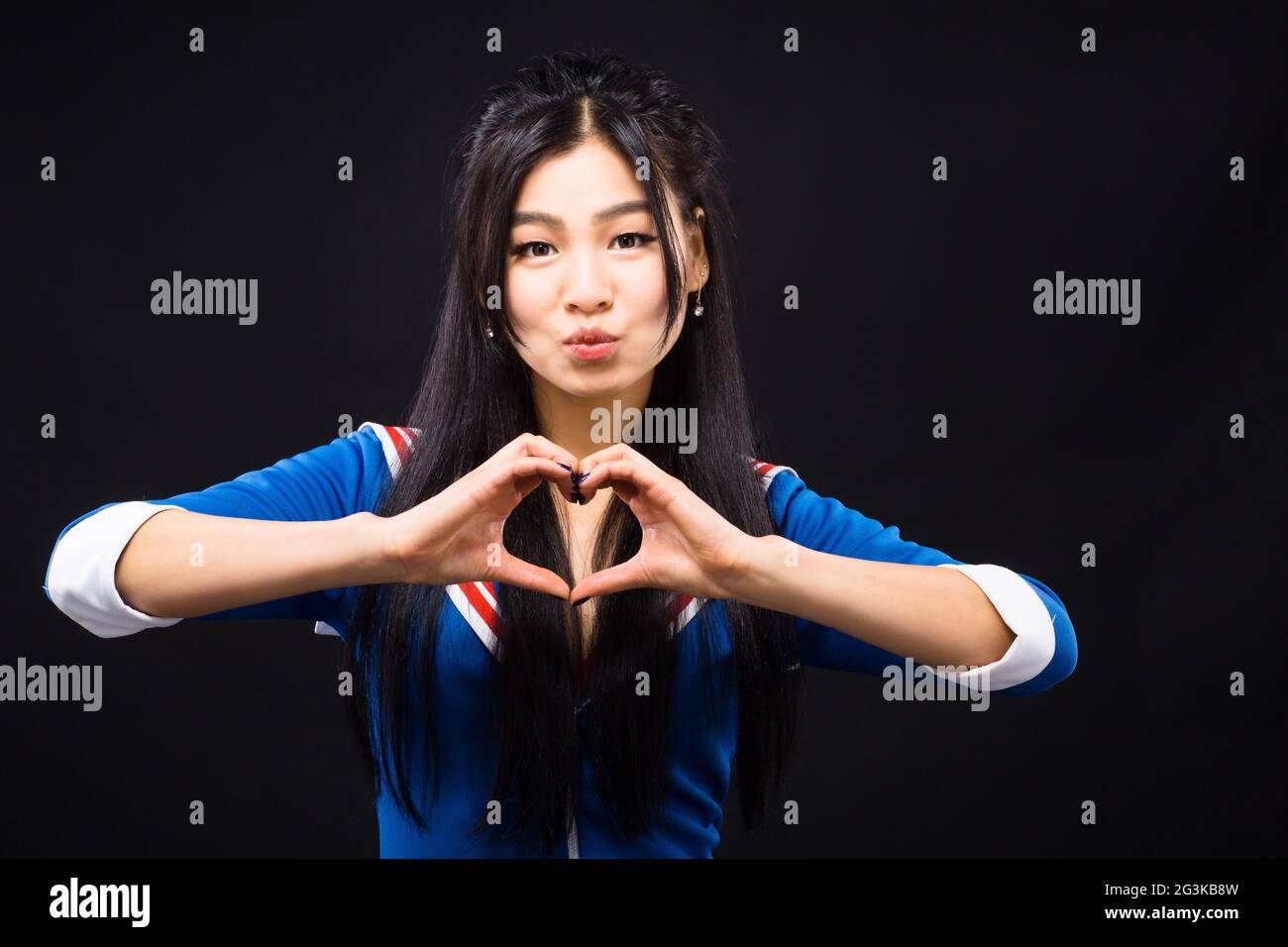 Asiatische Frau Gefühle zeigen im studio Stockfoto