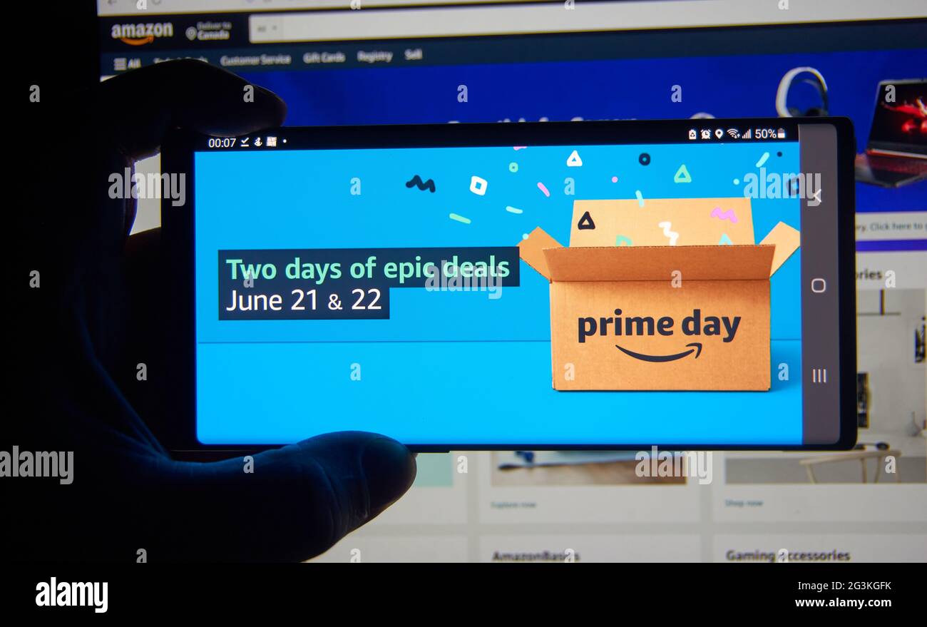 Montreal, Kanada - 17. Juni 2021: Amazon Prime Day-Seite auf einem Telefonbildschirm über Amazon Website. Der Amazon Prime Day ist der einzige „Big Member“-Su des Einzelhändlers Stockfoto