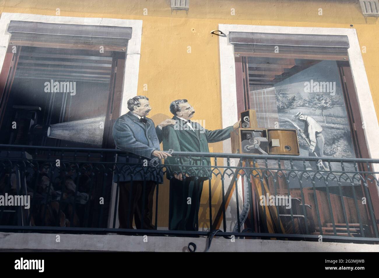 FRANKREICH RHONE (69) LYON. BEMALTE WAND, FRESKO VON LYON BERÜHMT, BRÜDER FRERES LUMIERE Stockfoto