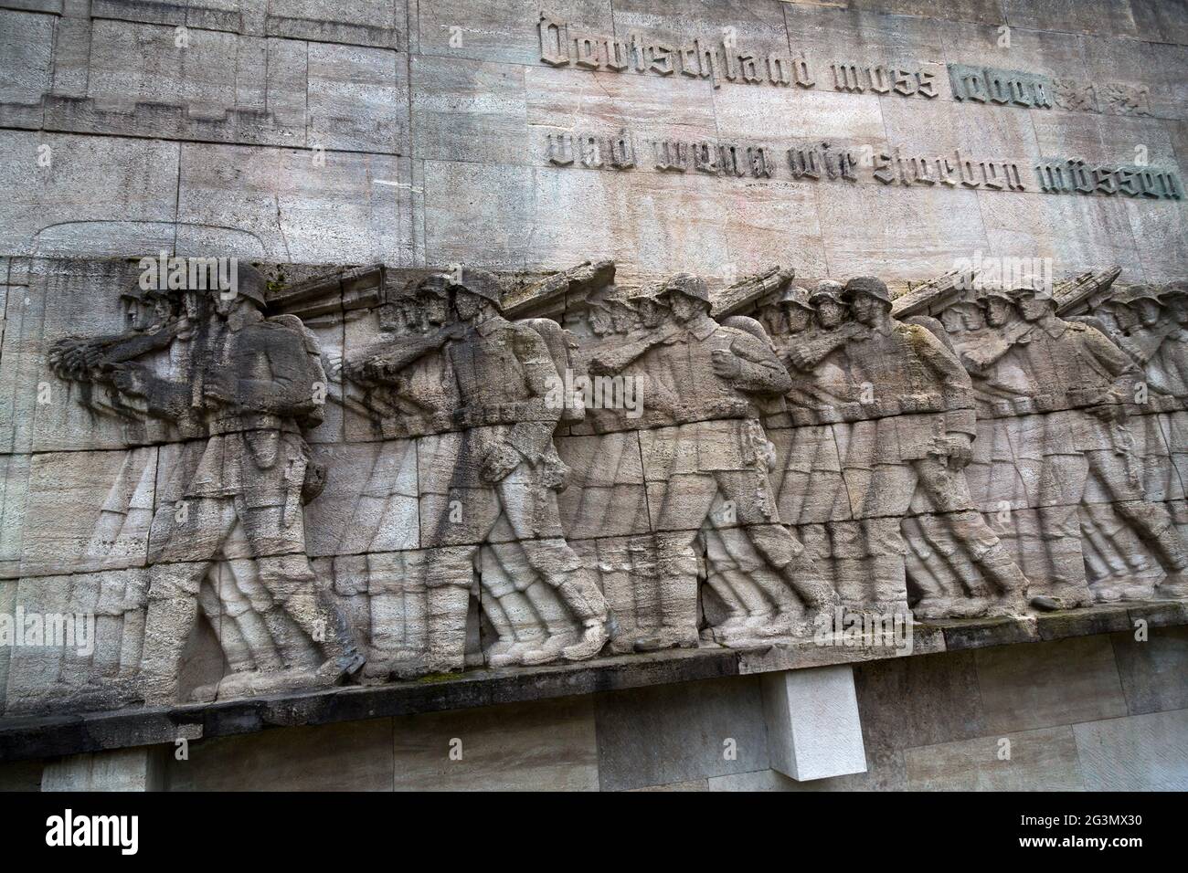 07.04.2021, Hamburg, Hamburg, Deutschland - umstrittenes Kriegsdenkmal für die Gefallenen des Infanterieregiments Nr. 76 im Ersten Weltkrieg, errichtet 1936 Stockfoto