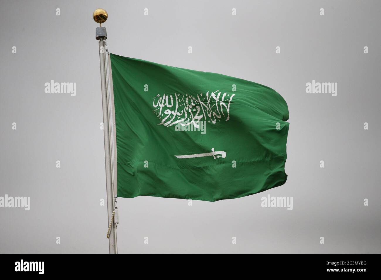 '20.02.2021, Riad, Riad, Saudi-Arabien - Nationalflagge von Saudi-Arabien. 00S210220D1066CAROEX.JPG [MODEL RELEASE: NO, PROPERTY RELEASE: NO (c) caro im Stockfoto